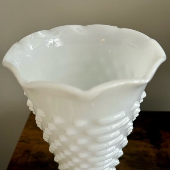 •SOLD•|Anchor Hocking| Vintage Large 13” White Milk Glass Hobnail Vase - Picture 2 of 6